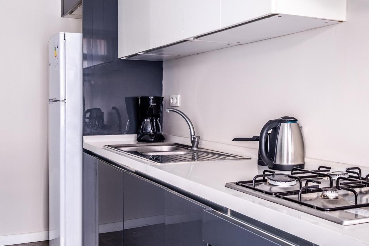Central Flat With Sleek Interior In Sisli Истанбул Екстериор снимка